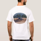 Schellinger Auto am korallenroten Rosa T-Shirt (Rückseite)