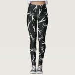Schere Muster Silver & Black Leggings<br><div class="desc">Leggings für einen Friseur oder Modedesigner oder alle anderen,  die mit Schere arbeiten! Silberschere auf einem schwarzen Hintergrund.</div>