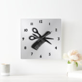 Schere und Kamm Quadratische Wanduhr (Zuhause)
