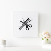 Schere und Kamm Quadratische Wanduhr (Zuhause)