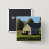 Scheune auf Thoroughbredpferdebauernhof am Button (Vorne & Hinten)