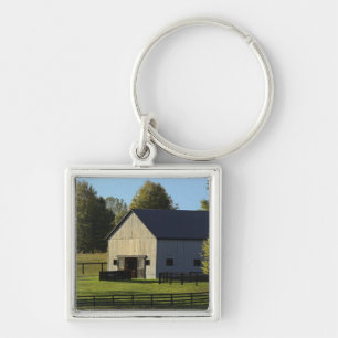 Scheune auf Thoroughbredpferdebauernhof am Schlüsselanhänger