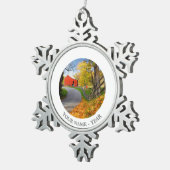 Scheune im Fall Schneeflocken Zinn-Ornament (Rechts)