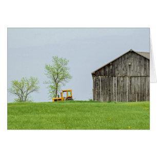Scheunenszene mit Traktor