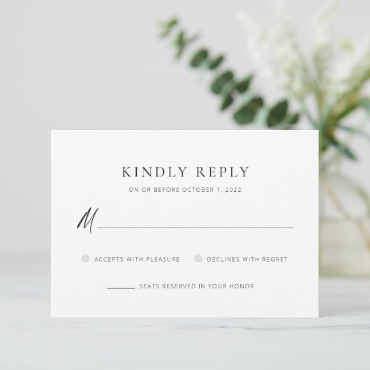 Schick + Einfache moderne Schrift Hochzeitsantwort RSVP Karte (Stehend Vorderseite)