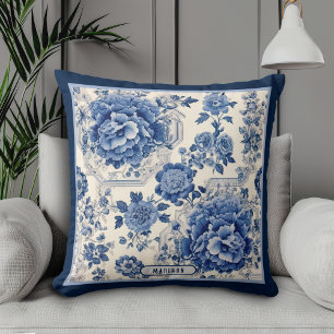 Schicke blaue weiße florale Chinoiserie-Monogramm- Kissen