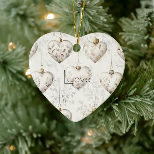Schicke Creme-Grau-Herzen-Ornamente Keramik Ornament (Baum)