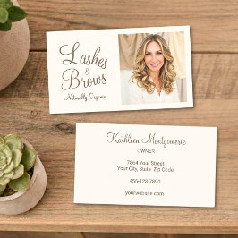 Schicke Creme-Mocha-Schriftfoto-Wimpern und -Braue Visitenkarte