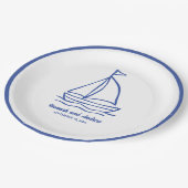 Schicke handgezeichnete Boote mit Wellen Hochzeit Pappteller (Schrägansicht)
