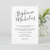 Schicke Skript-Handschreibens-Hochzeit laden ein Einladung (Stehend Vorderseite)