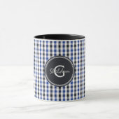 schickes adrettes Ginghammustermonogramm des Tasse (Zentrum)