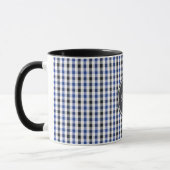 schickes adrettes Ginghammustermonogramm des Tasse (Links)