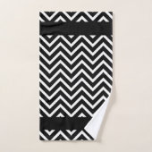 Schickes Chevron-Muster auf Schwarz Weiß Monogramm Badhandtuch Set (Handtuch)