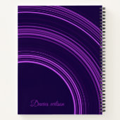 Schickes violettes geometrisches Muster Monogramm Notizblock (Rückseite)
