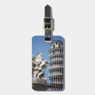 Schiefer Turm von Pisa mit Cherub Statue Gepäckanhänger