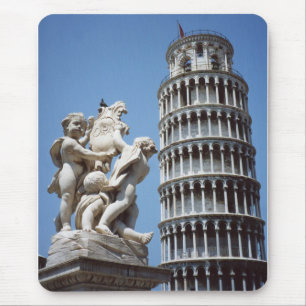Schiefer Turm von Pisa mit Cherub Statue Mousepad