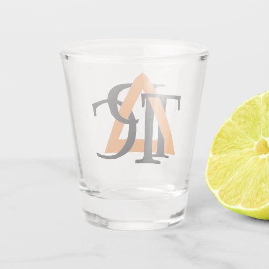 Schießglas mit Triangle-Logo Schnapsglas (Rückseite)