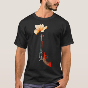 Schießt Blumen für einen Marienkäfer T-Shirt
