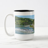 Schiff auf dem Rhein bei Oberwesel Zweifarbige Tasse (Links)