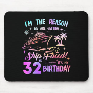 Schiff feierte 32. Geburtstags-Kreuzfahrt 32-jähri Mousepad