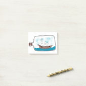 Schiff in einer Flasche Post-it Klebezettel (Auf Schreibtisch)