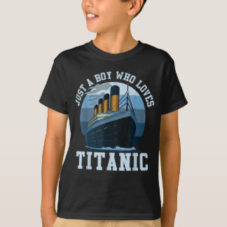 Schiff Nur Ein Junge Der Boot Jungen Liebt T-Shirt