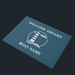 Schiffsname Klassischer Leuchtturm Fußmatte<br><div class="desc">Ihr Personalisierter Name und Gruß mit einem klassischen Nautical Lighthouse auf einem Smoke Blue Custom Doormat.</div>