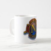 Schild des Nautilus-N durch David McCamant Kaffeetasse (Vorderseite Links)
