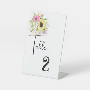 Schild für die Hochzeitkarte der Tischnummer