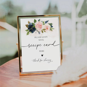 Schild mit nackter rosafarbener Blumenkarte