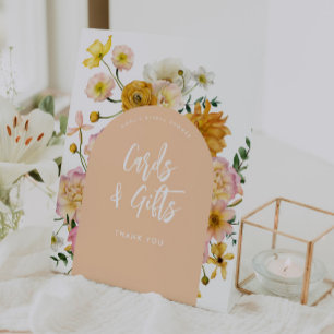Schild "Peach floral Arch Cards and Gifts"