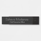 Schilder für die schwarze und weiße Bürotür Name P (Vorderseite )