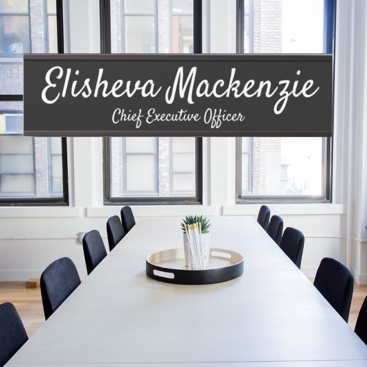 Schilder für die schwarze und weiße Bürotür Name P