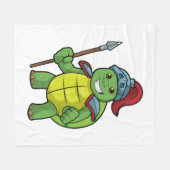 Schildkröte als Krieger mit Spear & Helmet Fleecedecke (Vorderseite (Horizontal))