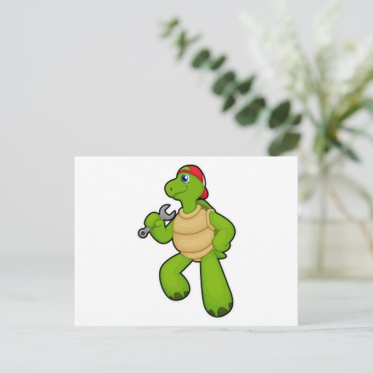 Schildkröte als Mechanik mit Schraubenschlüssel un Postkarte (Stehend Vorderseite)