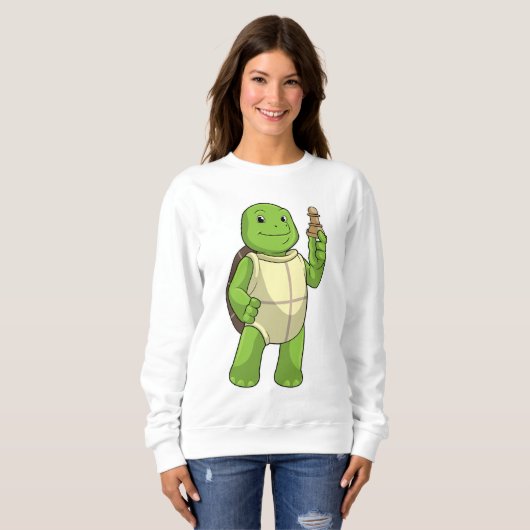 Schildkröte am Schach mit Schachstück gepaart Sweatshirt (Vorne ganz)
