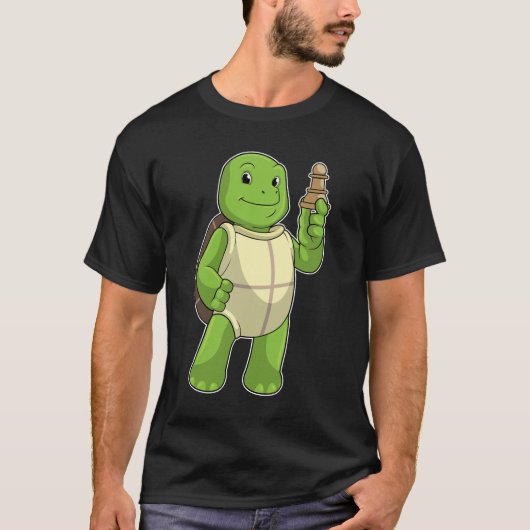 Schildkröte am Schach mit Schachstück gepaart T-Shirt (Vorderseite)