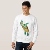Schildkröte beim Tauchen mit Schnorchel Sweatshirt (Vorne ganz)