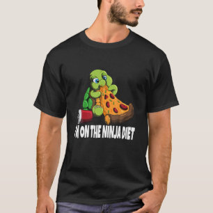 Schildkröte isst Pizza, die ich auf der Ninja-Diät T-Shirt