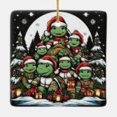 Schildkröte ist glücklich mit Weihnachtsgeschenken Keramikornament (Rückseite)