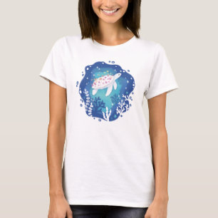 Schildkröte mit Korallen in Ocean Paper Art Illust T-Shirt