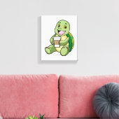 Schildkröte mit Muschel und Kaffee zum Mitnehmen Leinwanddruck (Insitu (Wohnzimmer))
