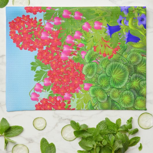 Schildpatt-Kätzchen im Garten-Geschirrtuch Handtuch (Gefaltet)