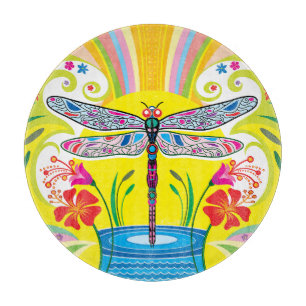 Schillernde Libelle und Wildblumen Schneidebrett