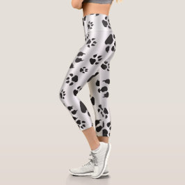 Schimmernde Silber- und Schwarz-Hund-Paw-Drucke Capri Leggings