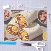 Schinken-Ei-Käse-Frühstückswrap Seidenpapier (Handwerk)