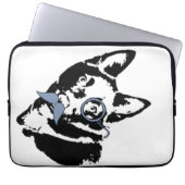 Schipperke Dog mit Mustache Laptopschutzhülle (Vorderseite)