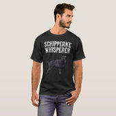 Schipperke-Flüsterer Hund T-Shirt (Vorne ganz)
