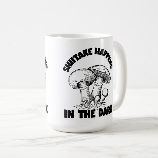 Schitake passiert im Dunkeln Kaffeetasse (VorderseiteRechts)
