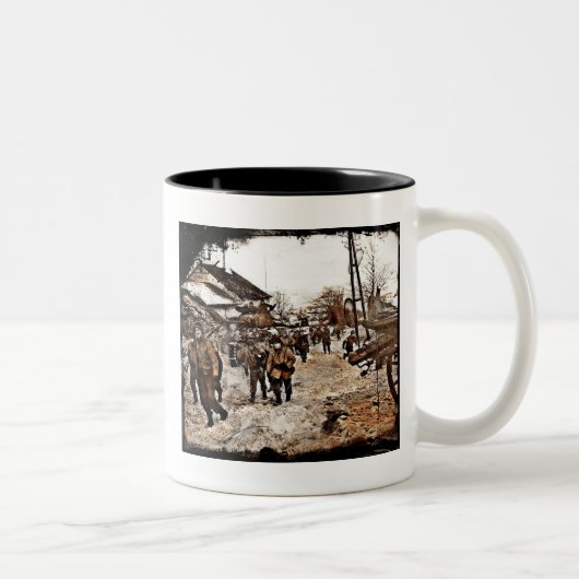 Schlacht um die Wucht Zweifarbige Tasse (Rechts)